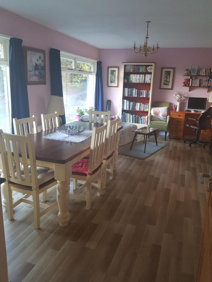 Hollybanks Apartamento Moycullen Exterior foto